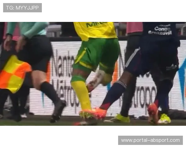 实时：第78分钟，南特球员被红牌罚下，场上少一人作战