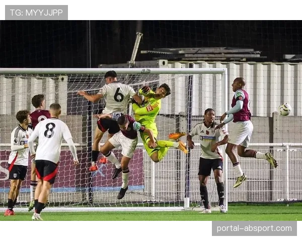 布伦特福德3-1逆转富勒姆，托尼点射加抢点完成梅开二度